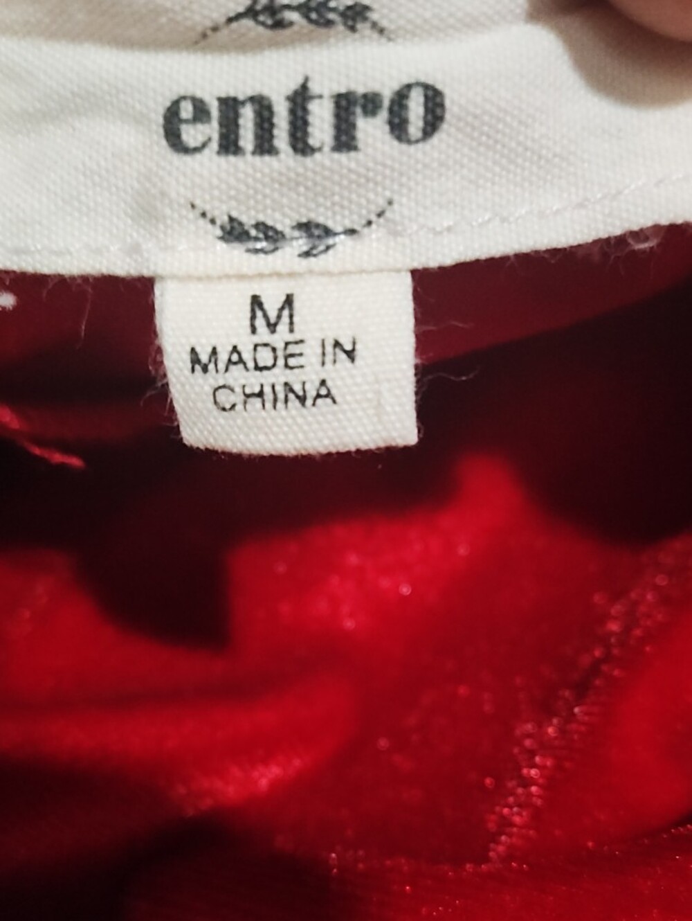 entro Red Velvet High-Rise Bermuda Shorts - Picture 13 of 15